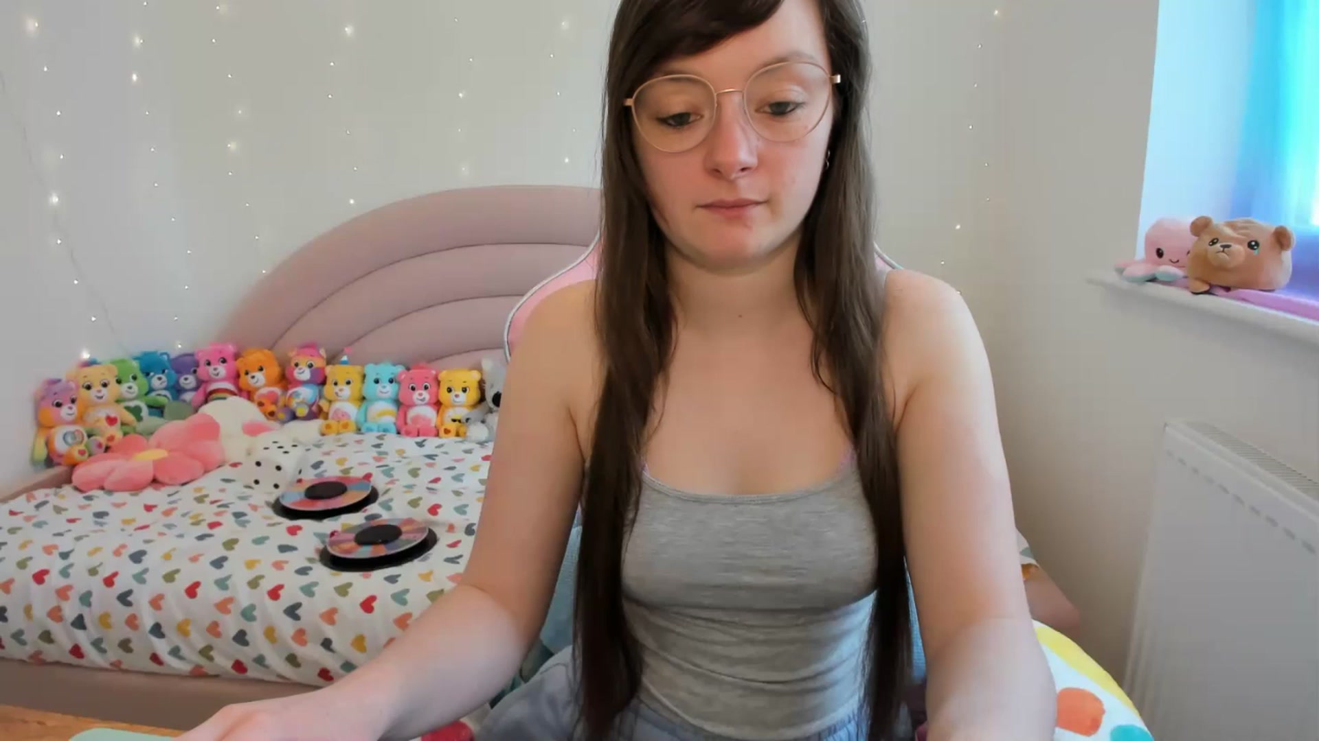 Gallery image thumbnail from JessieBear_'s myfreecams stream on, 04/26/2024, 15:43 image 3 of 20