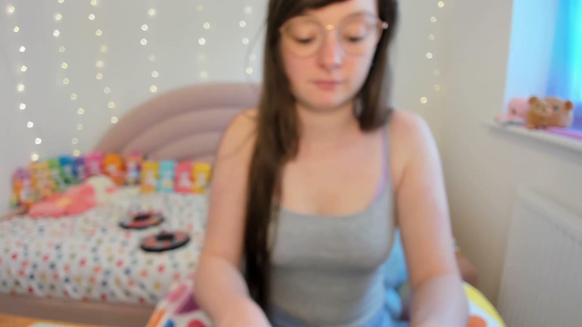 Gallery image thumbnail from JessieBear_'s myfreecams stream on, 04/26/2024, 15:43 image 6 of 20