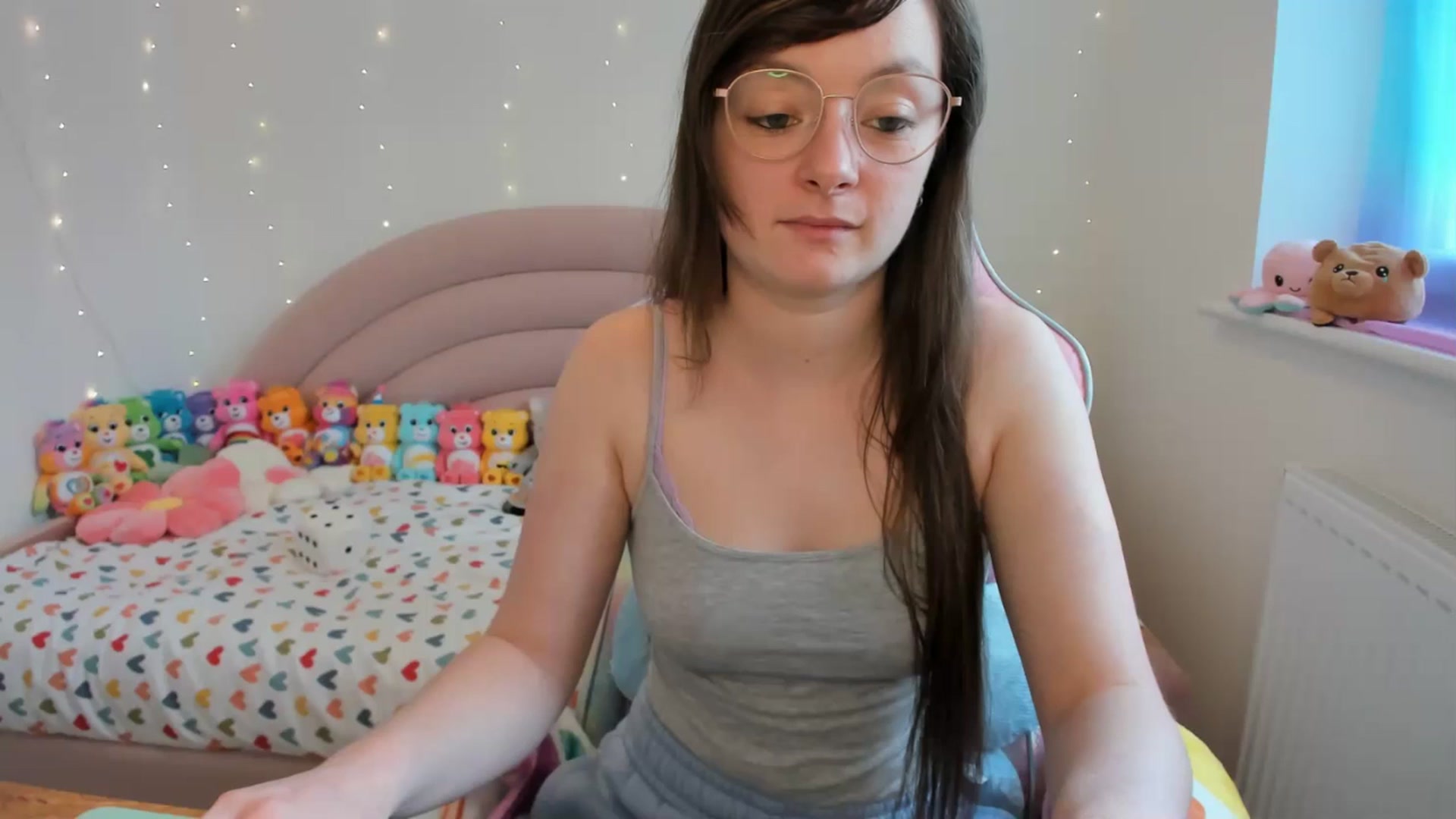 Gallery image thumbnail from JessieBear_'s myfreecams stream on, 04/26/2024, 15:43 image 13 of 20