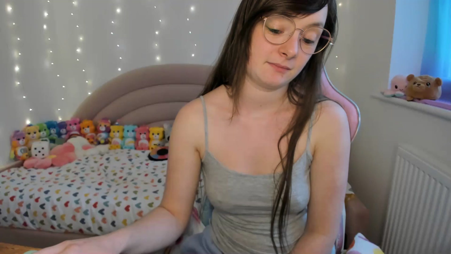 Gallery image thumbnail from JessieBear_'s myfreecams stream on, 04/26/2024, 17:02 image 17 of 20