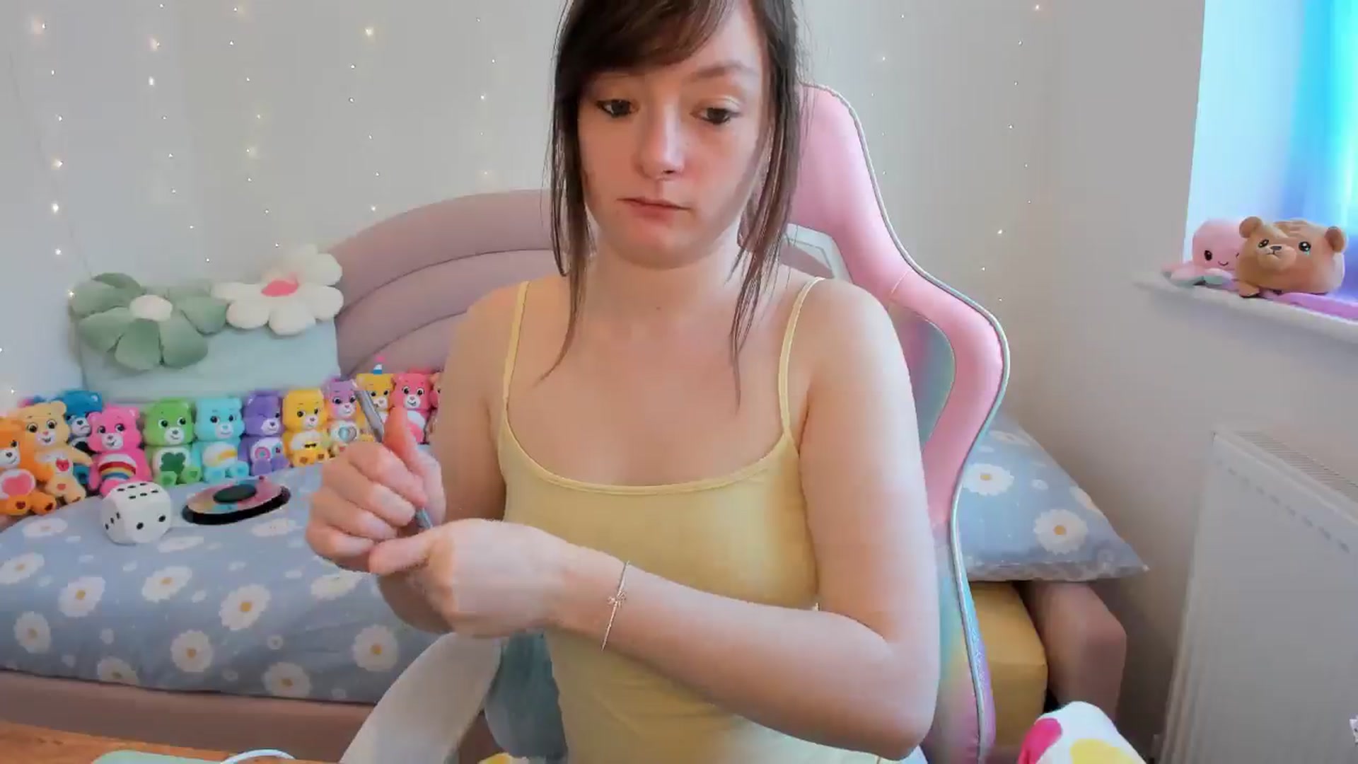 Gallery image thumbnail from JessieBear_'s myfreecams stream on, 04/30/2024, 13:54 image 7 of 20