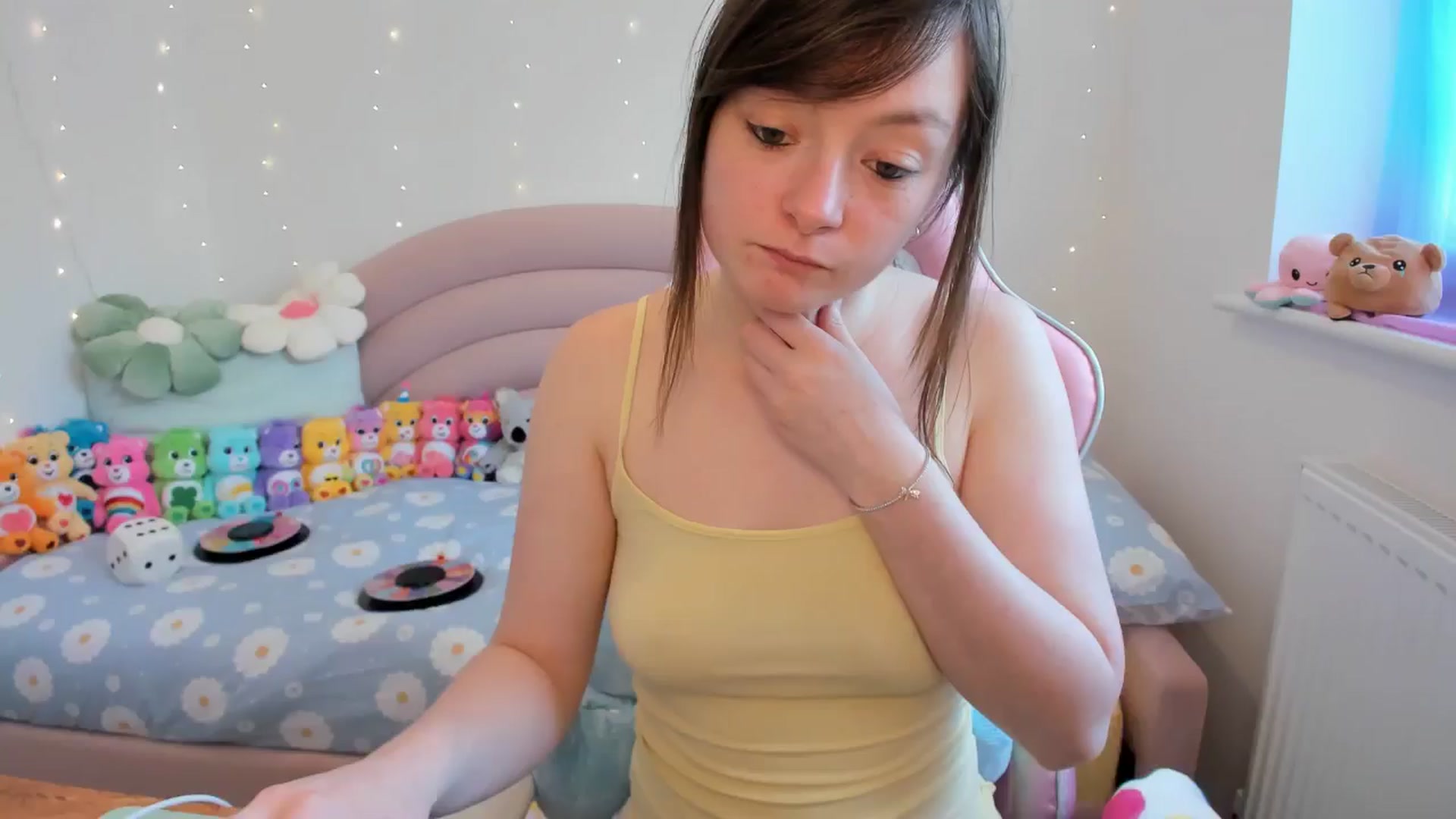 Gallery image thumbnail from JessieBear_'s myfreecams stream on, 04/30/2024, 13:54 image 19 of 20