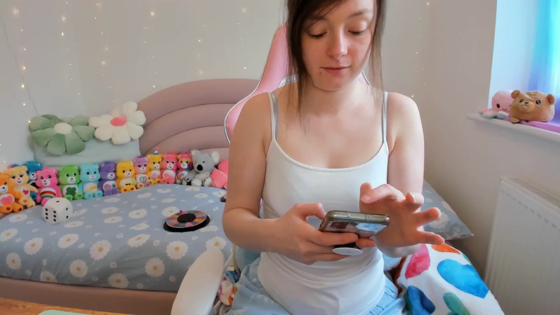Gallery image thumbnail from JessieBear_'s myfreecams stream on, 05/02/2024, 13:46 image 7 of 20