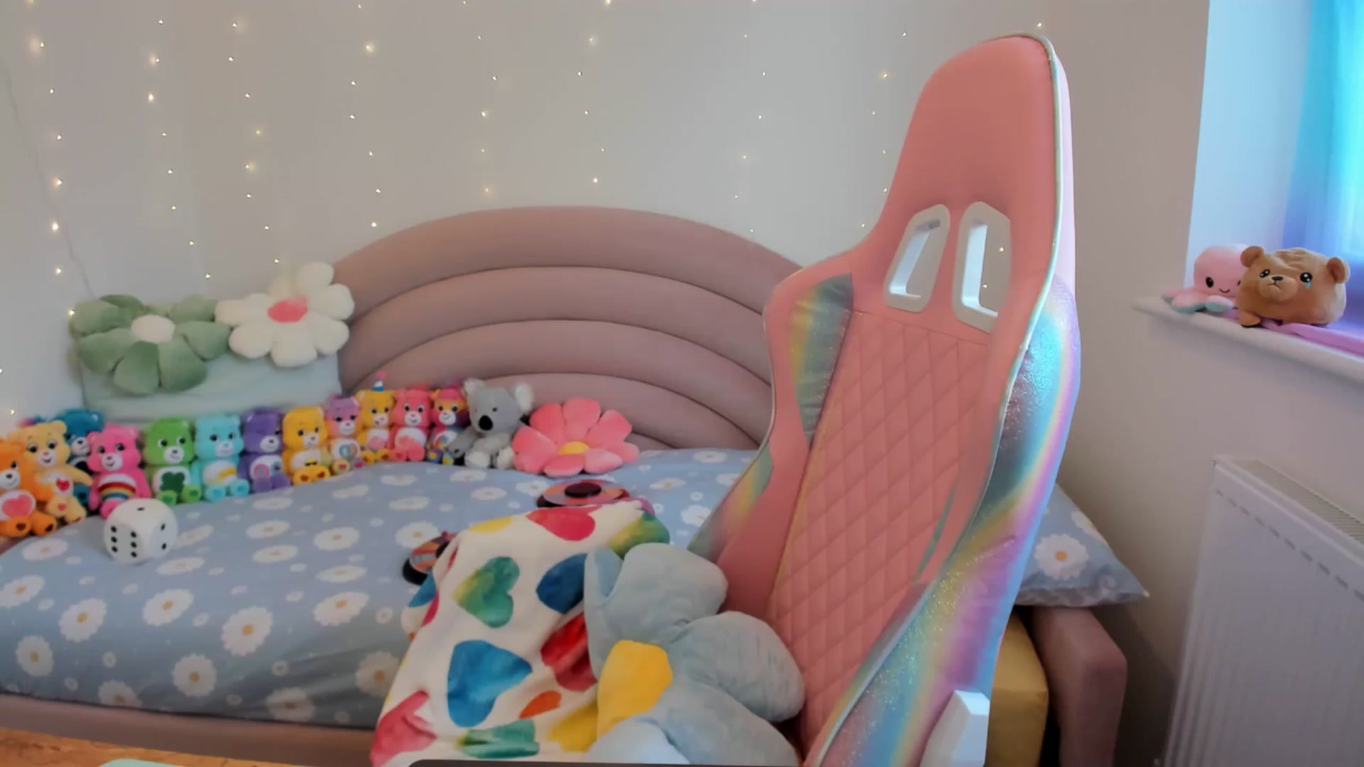 Gallery image thumbnail from JessieBear_'s myfreecams stream on, 05/02/2024, 15:30 image 10 of 20