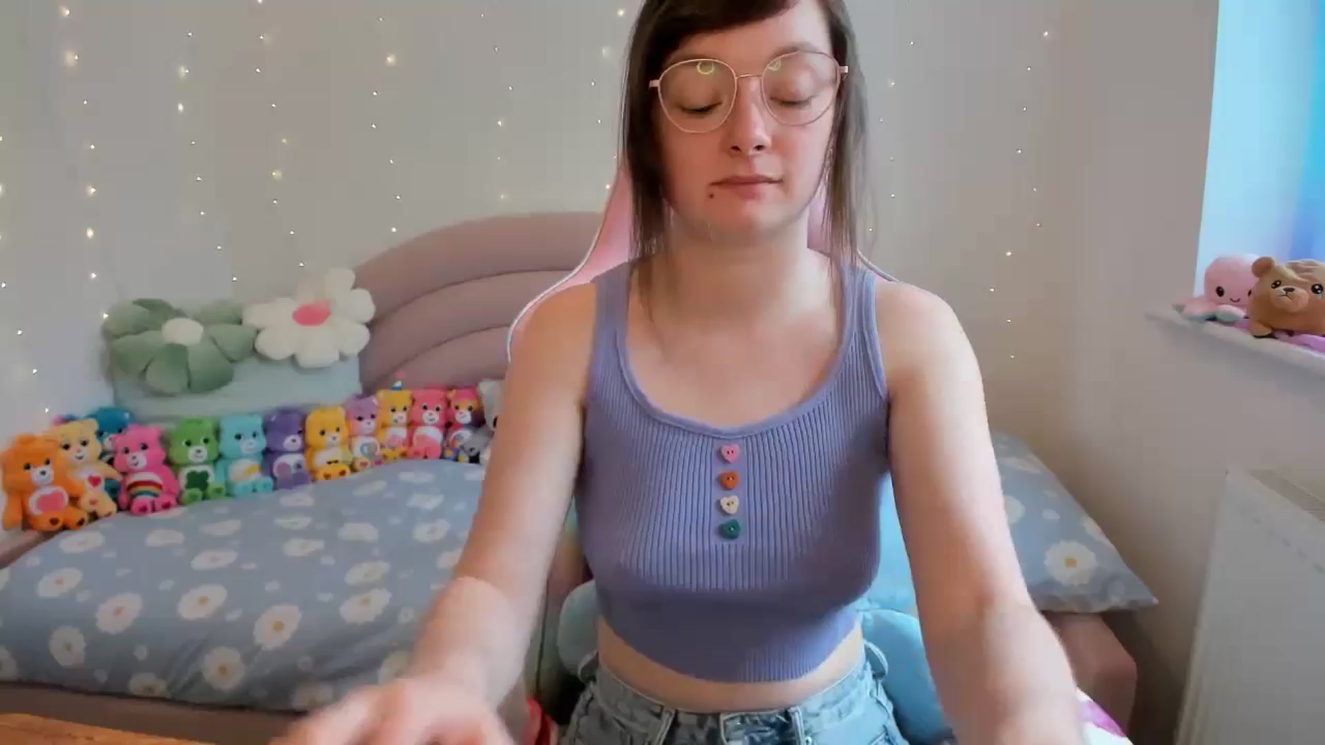 Gallery image thumbnail from JessieBear_'s myfreecams stream on, 05/08/2024, 17:30 image 1 of 20