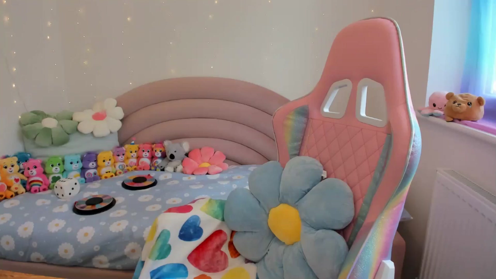 Gallery image thumbnail from JessieBear_'s myfreecams stream on, 05/09/2024, 14:57 image 7 of 20
