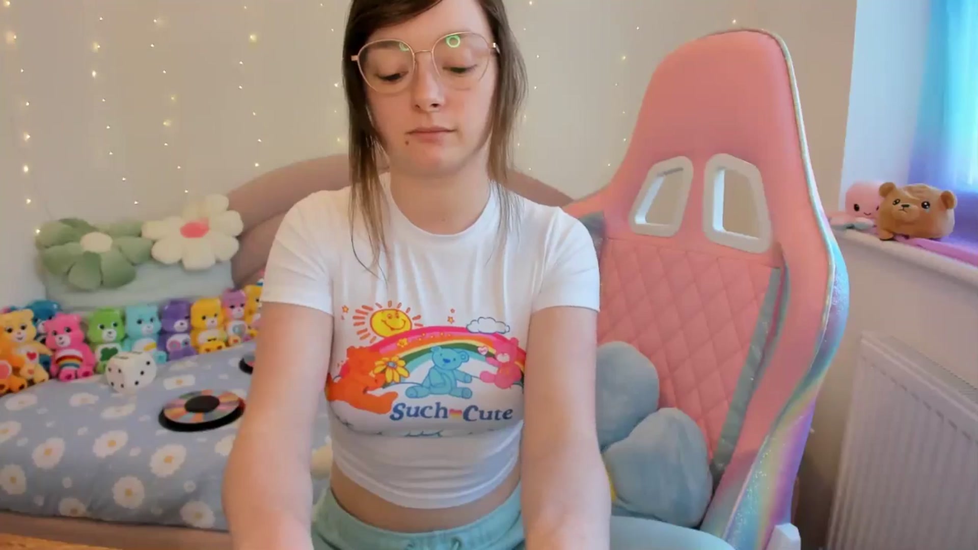Gallery image thumbnail from JessieBear_'s myfreecams stream on, 05/09/2024, 16:58 image 17 of 20