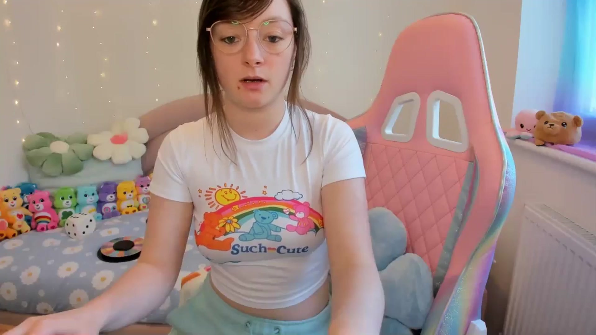 Gallery image thumbnail from JessieBear_'s myfreecams stream on, 05/09/2024, 16:58 image 13 of 20