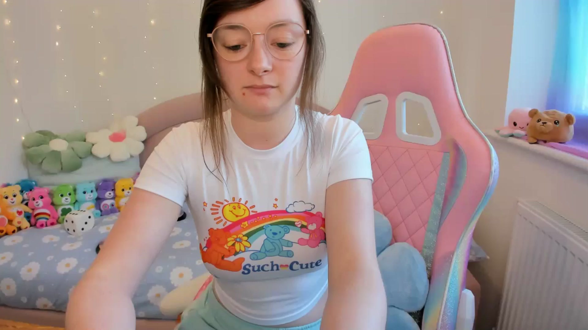 Gallery image thumbnail from JessieBear_'s myfreecams stream on, 05/09/2024, 16:58 image 16 of 20