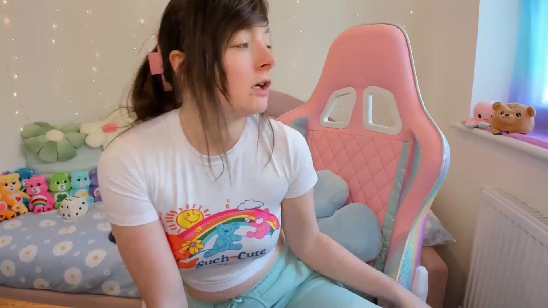 Gallery image thumbnail from JessieBear_'s myfreecams stream on, 05/09/2024, 16:58 image 2 of 20