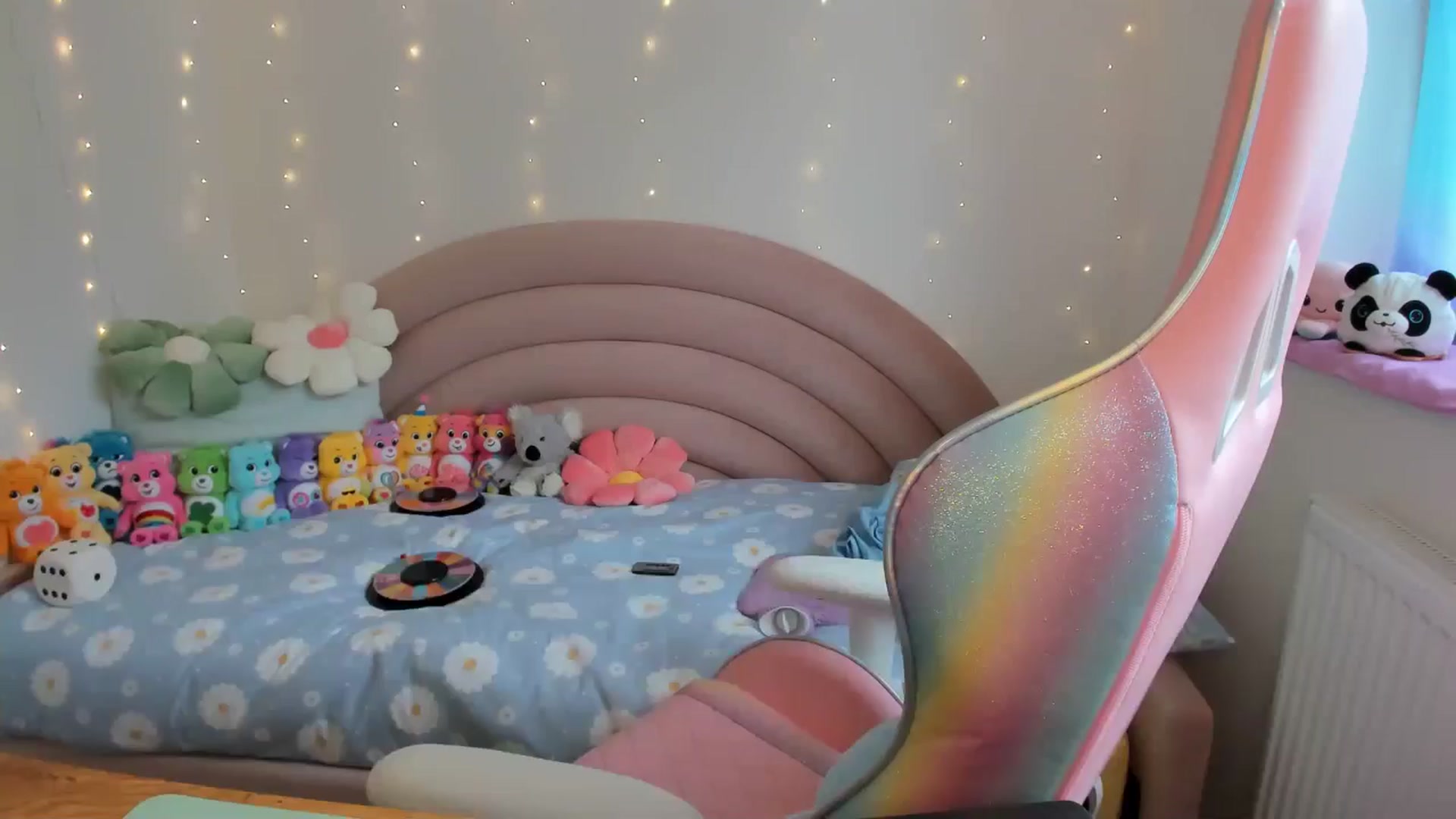 Gallery image thumbnail from JessieBear_'s myfreecams stream on, 05/14/2024, 17:22 image 20 of 20