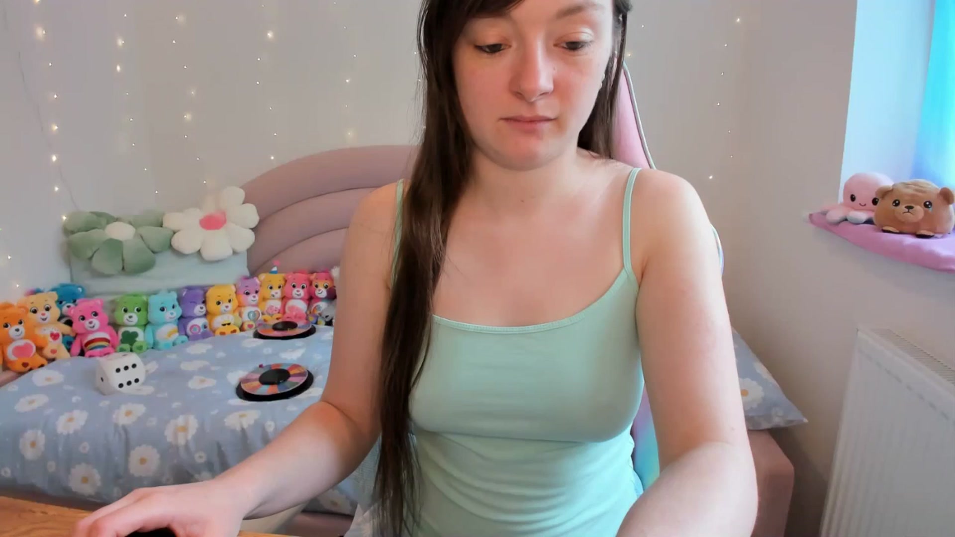Gallery image thumbnail from JessieBear_'s myfreecams stream on, 05/16/2024, 12:42 image 8 of 20