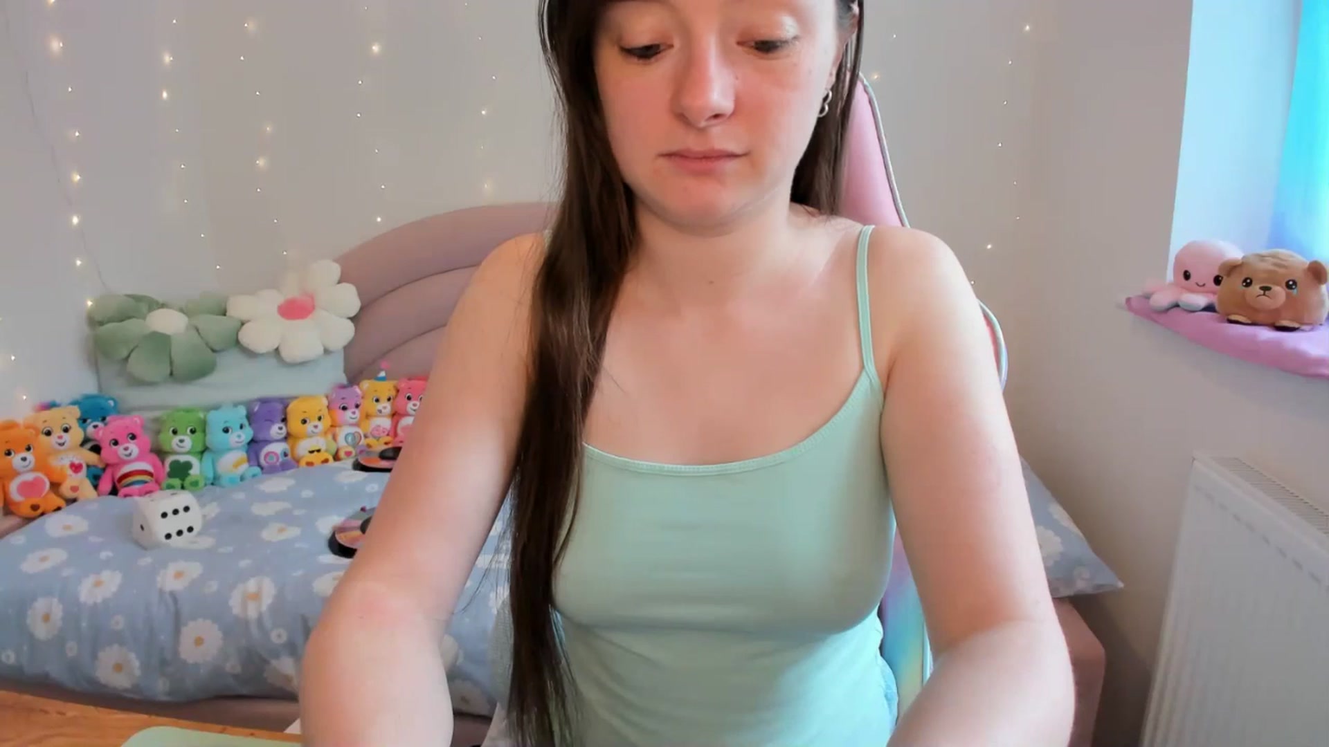 Gallery image thumbnail from JessieBear_'s myfreecams stream on, 05/16/2024, 12:42 image 7 of 20