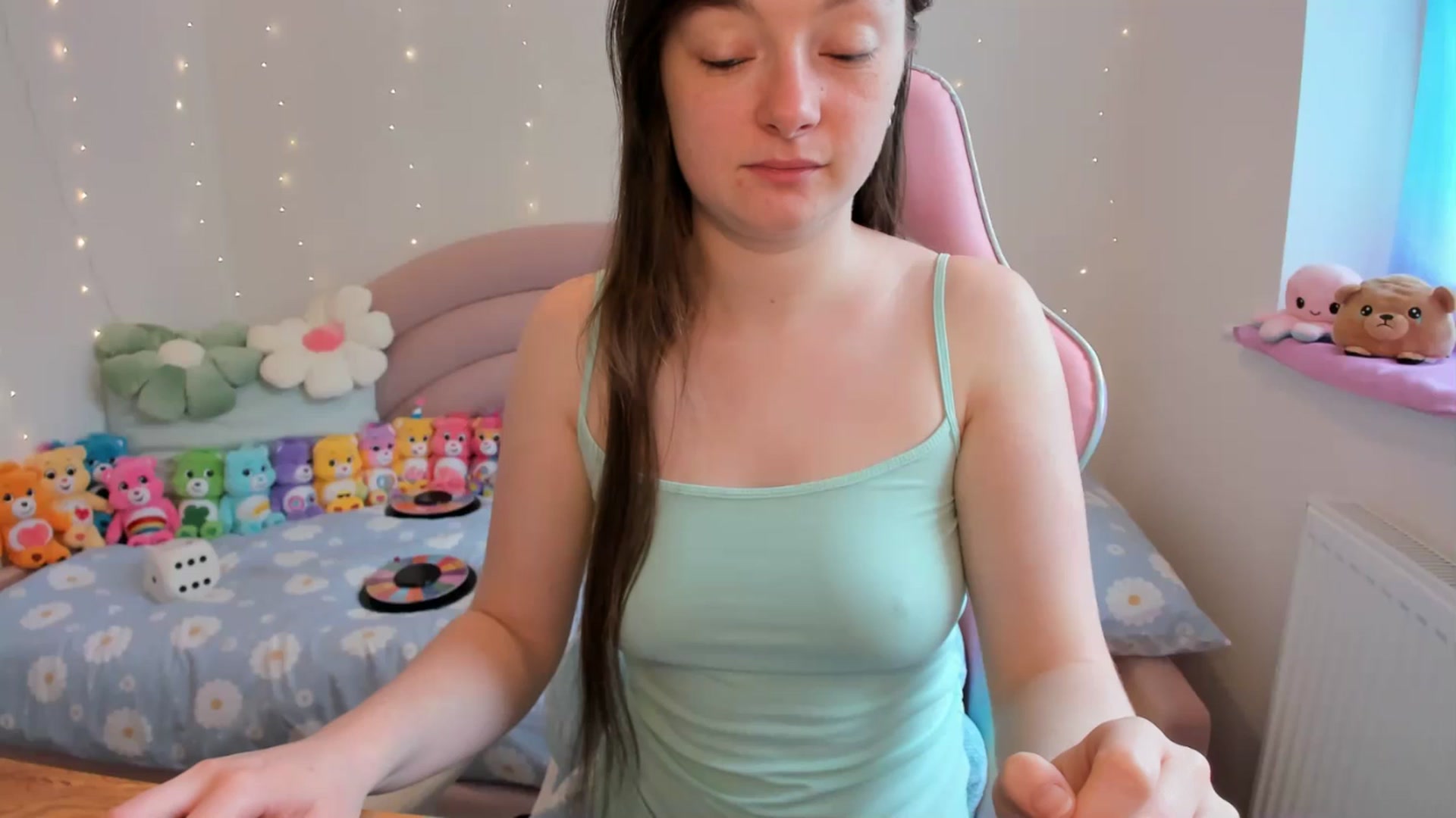 Gallery image thumbnail from JessieBear_'s myfreecams stream on, 05/16/2024, 12:42 image 1 of 20