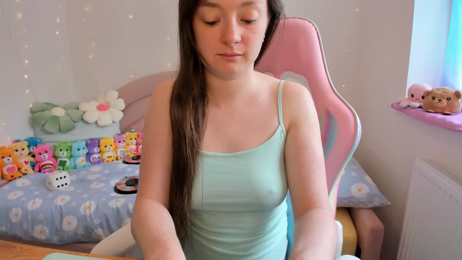 Gallery image thumbnail from JessieBear_'s myfreecams stream on, 05/16/2024, 13:33 image 17 of 20