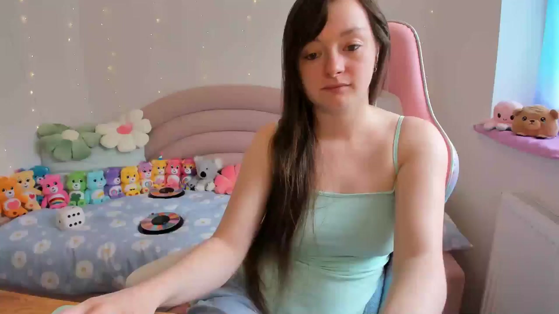 Gallery image thumbnail from JessieBear_'s myfreecams stream on, 05/16/2024, 13:48 image 13 of 20