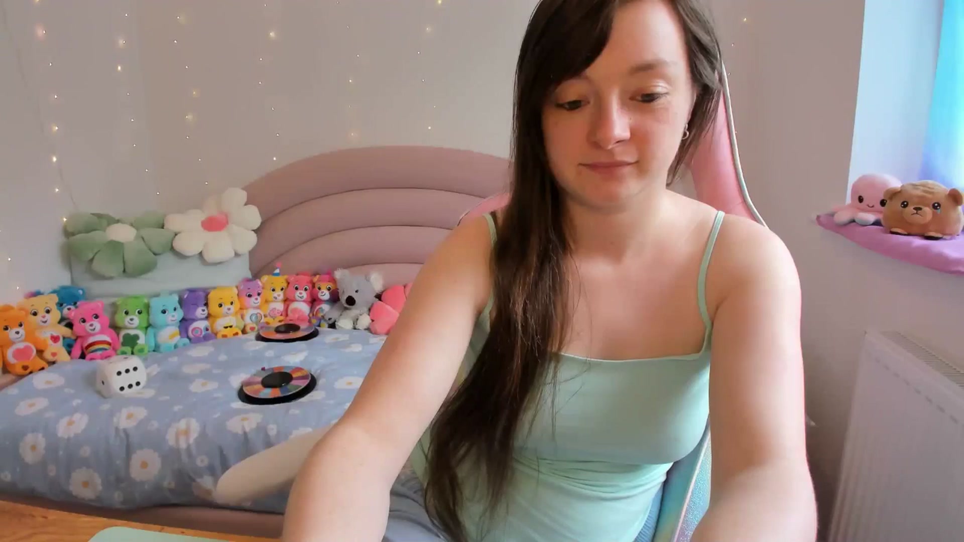 Gallery image thumbnail from JessieBear_'s myfreecams stream on, 05/16/2024, 13:48 image 9 of 20
