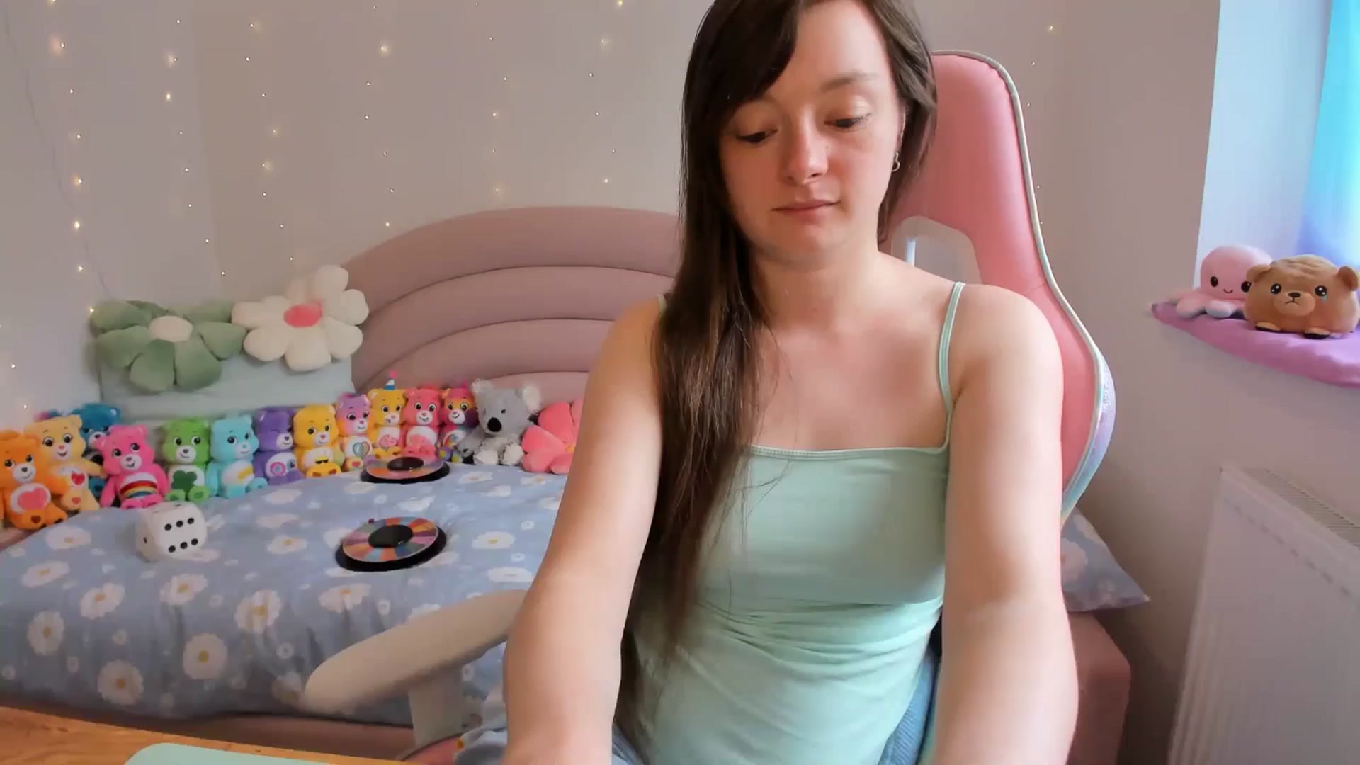 Gallery image thumbnail from JessieBear_'s myfreecams stream on, 05/16/2024, 13:48 image 6 of 20