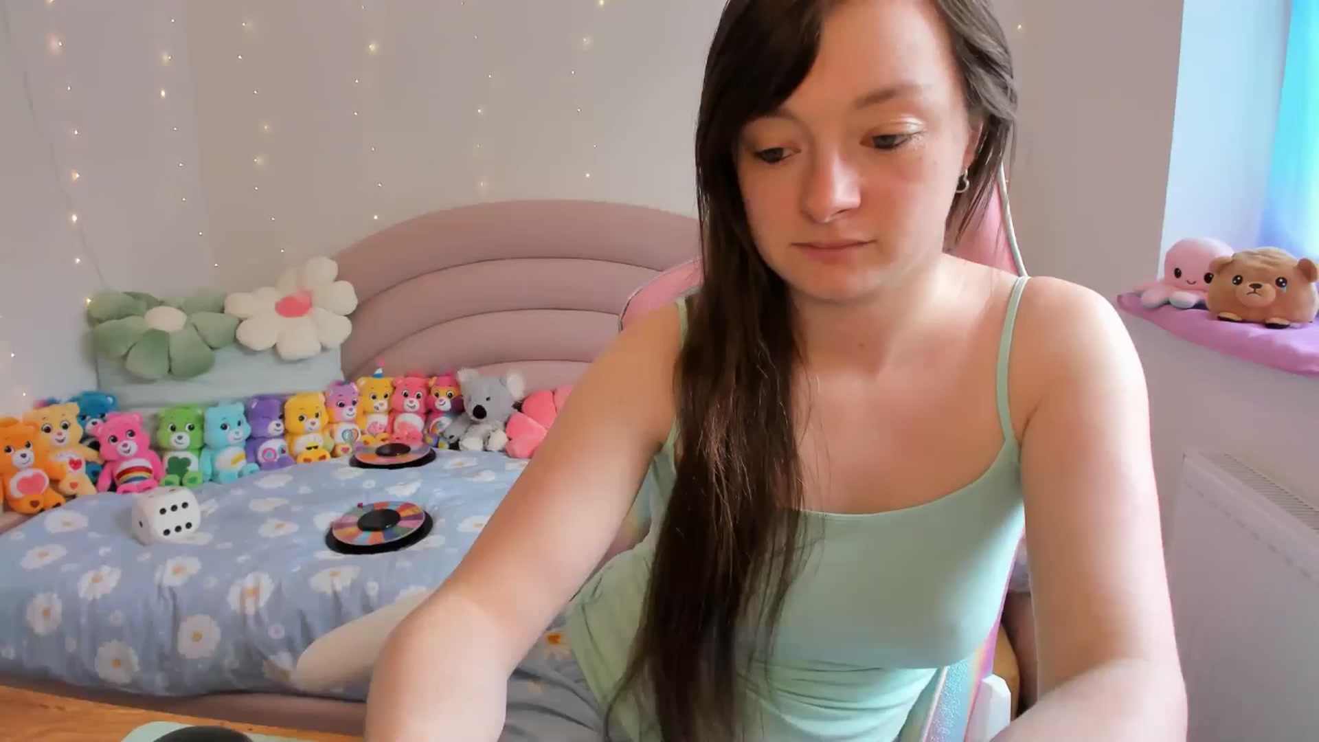 Gallery image thumbnail from JessieBear_'s myfreecams stream on, 05/16/2024, 13:48 image 4 of 20
