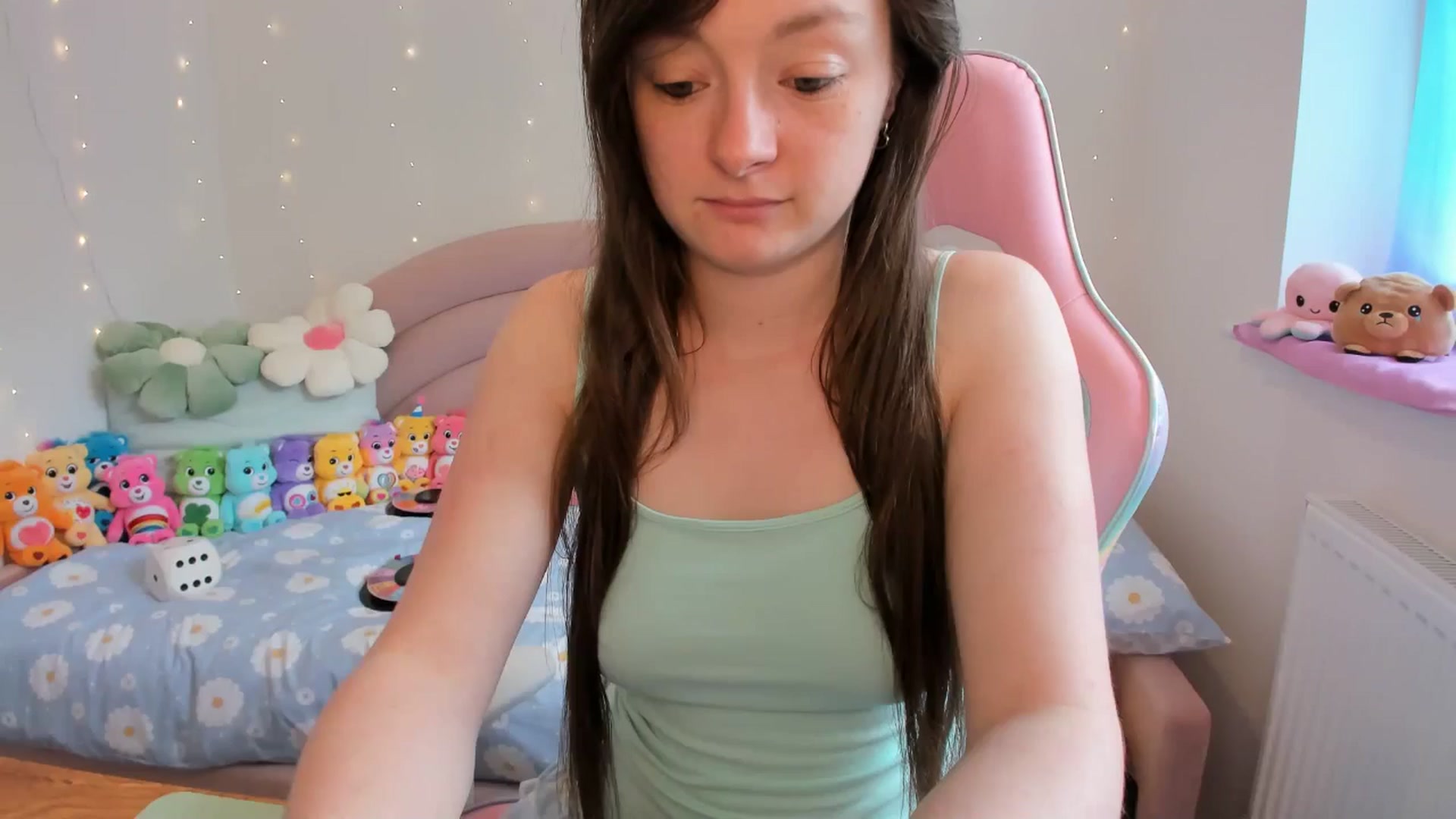 Gallery image thumbnail from JessieBear_'s myfreecams stream on, 05/16/2024, 14:26 image 4 of 20