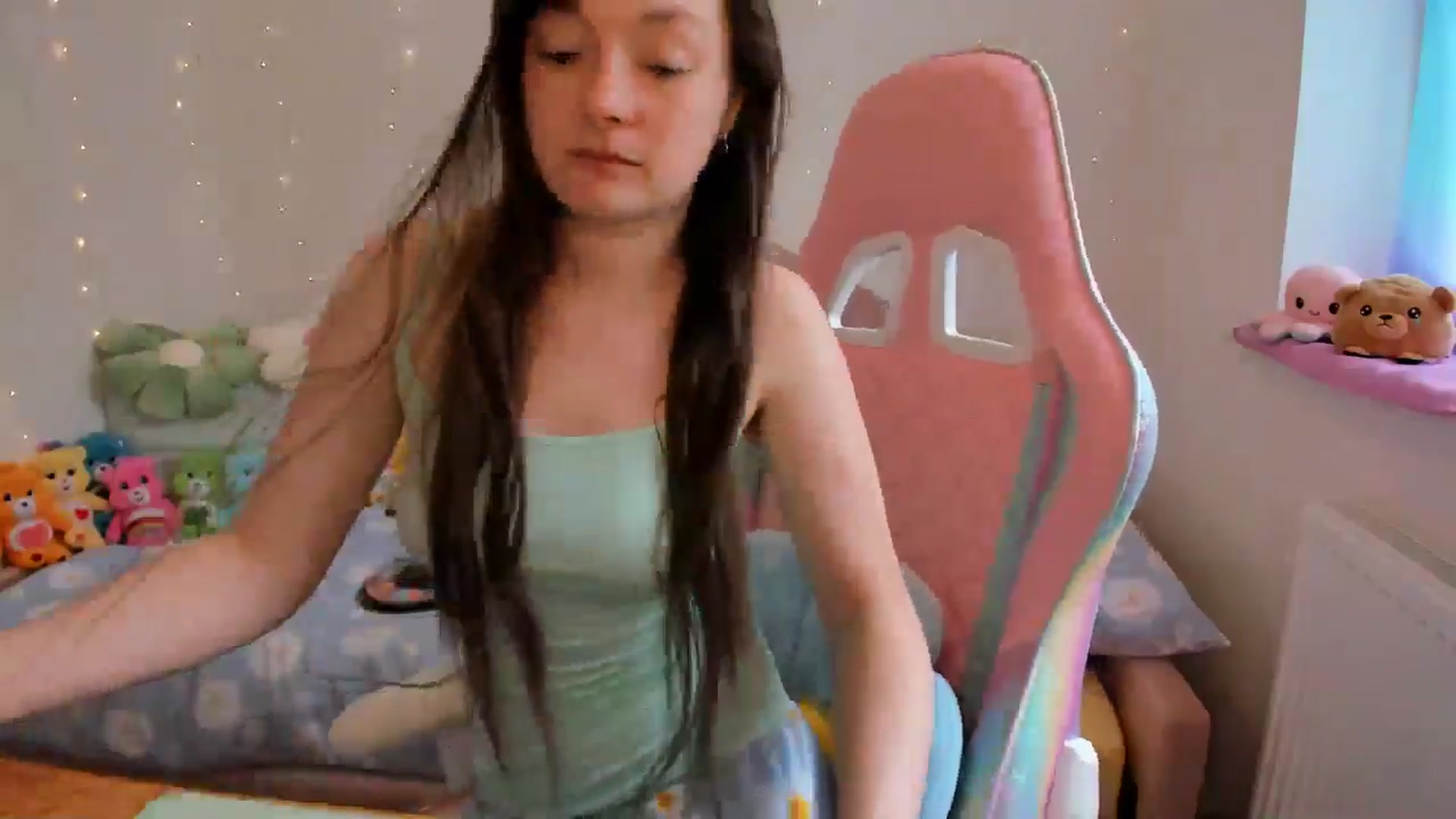 Gallery image thumbnail from JessieBear_'s myfreecams stream on, 05/16/2024, 14:26 image 7 of 20