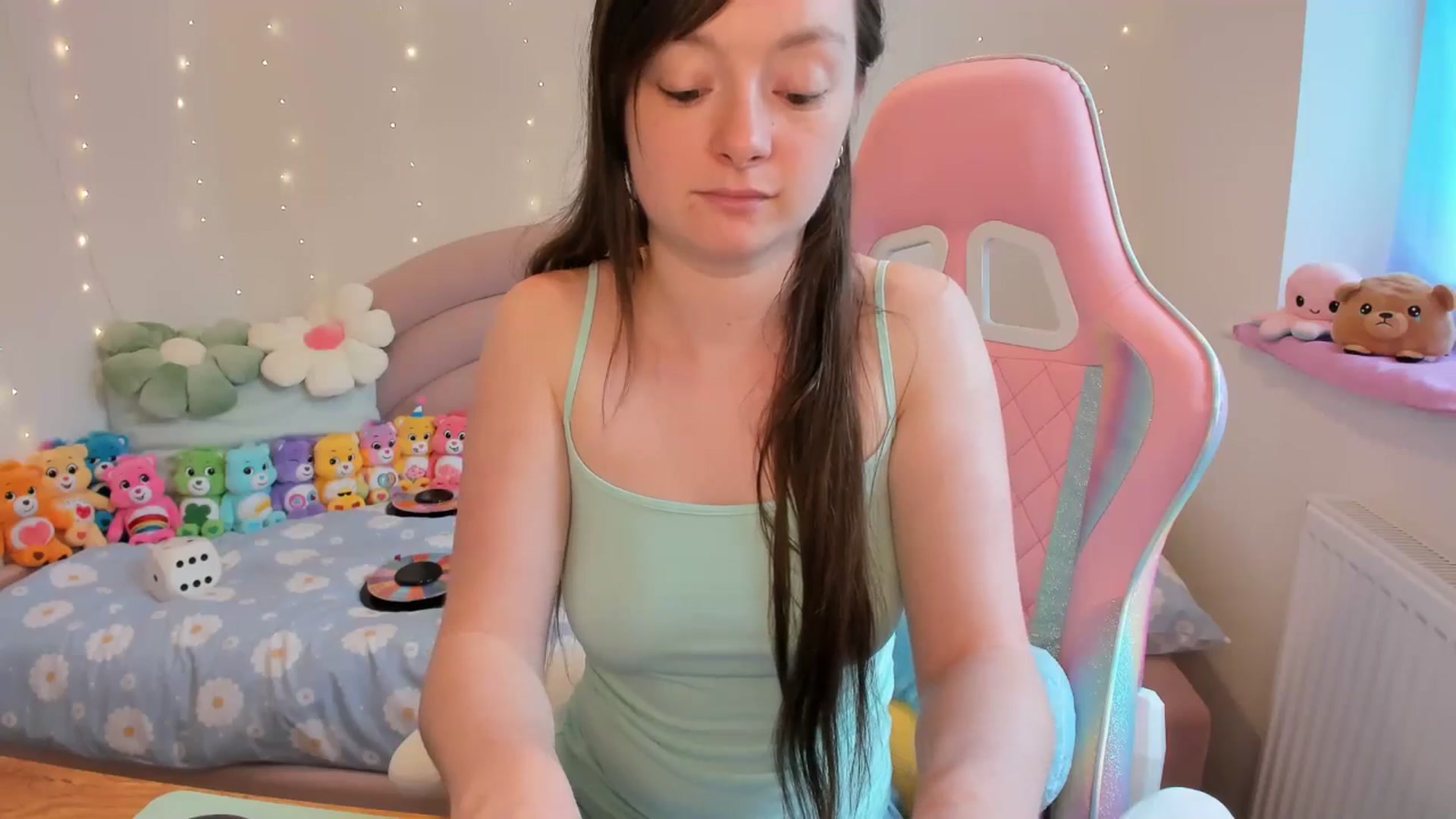 Gallery image thumbnail from JessieBear_'s myfreecams stream on, 05/16/2024, 15:42 image 5 of 20