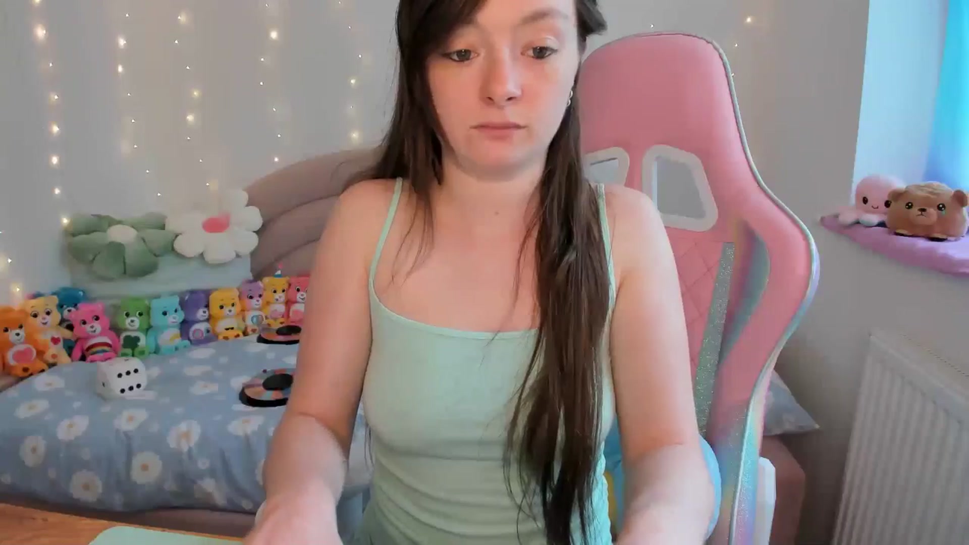Gallery image thumbnail from JessieBear_'s myfreecams stream on, 05/16/2024, 15:42 image 11 of 20