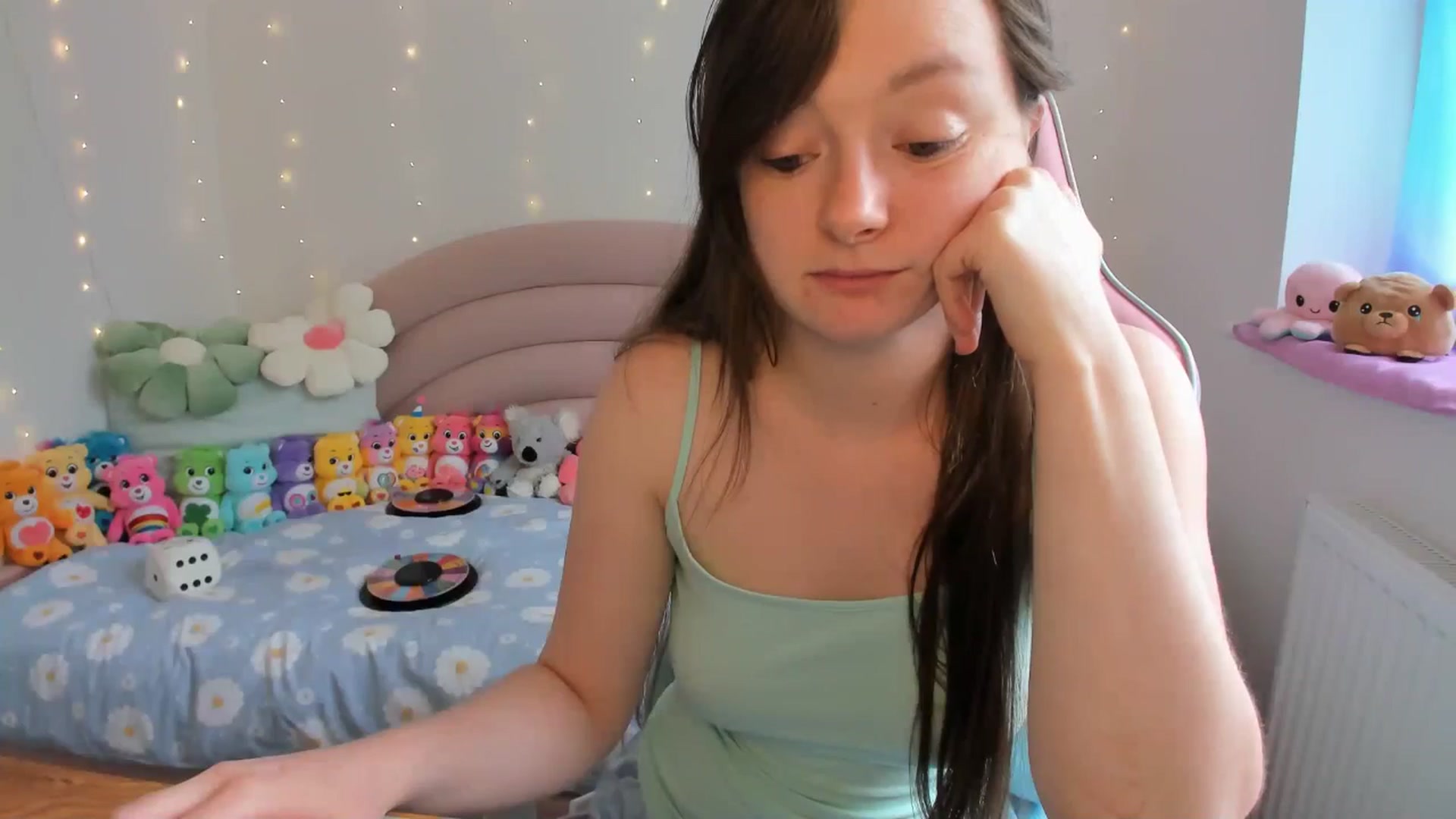 Gallery image thumbnail from JessieBear_'s myfreecams stream on, 05/16/2024, 15:42 image 19 of 20