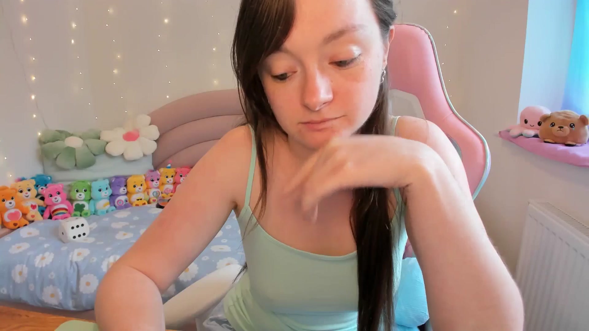 Gallery image thumbnail from JessieBear_'s myfreecams stream on, 05/16/2024, 15:42 image 3 of 20