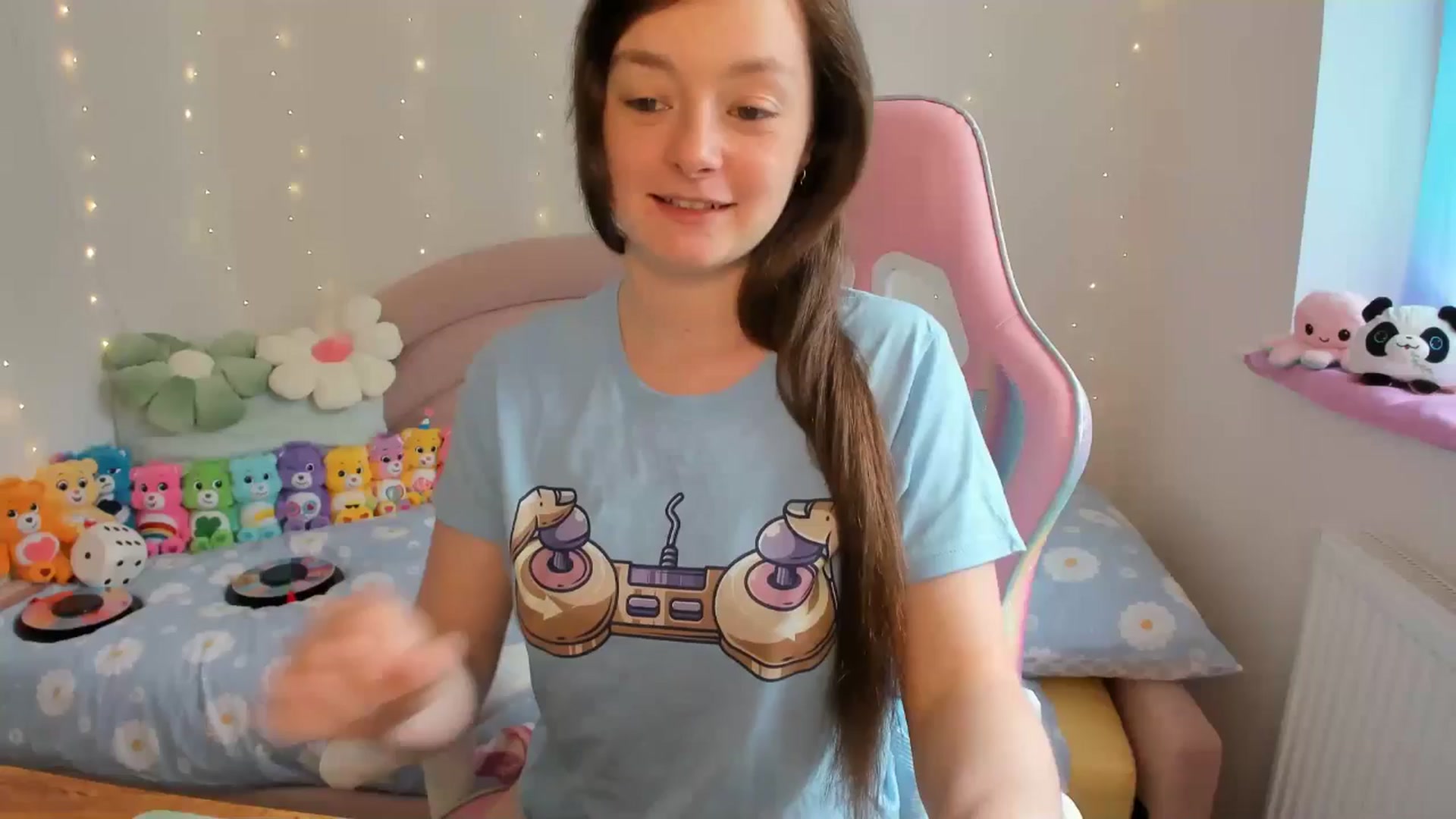 Gallery image thumbnail from JessieBear_'s myfreecams stream on, 05/17/2024, 17:55 image 14 of 20