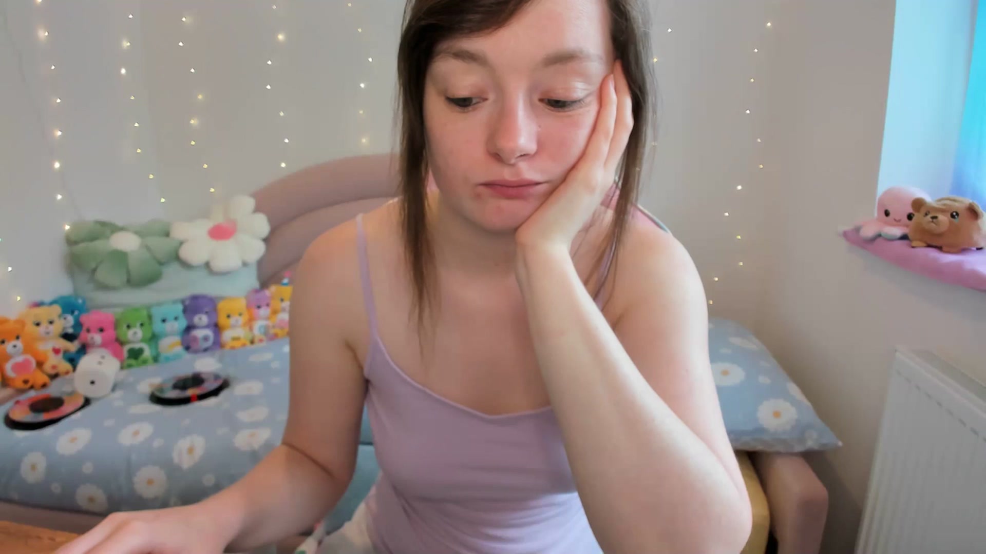 Gallery image thumbnail from JessieBear_'s myfreecams stream on, 05/21/2024, 13:29 image 14 of 20