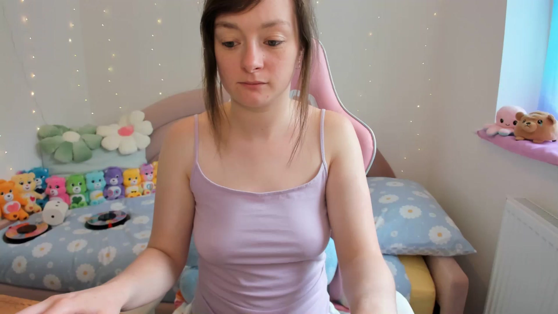 Gallery image thumbnail from JessieBear_'s myfreecams stream on, 05/21/2024, 14:24 image 14 of 20