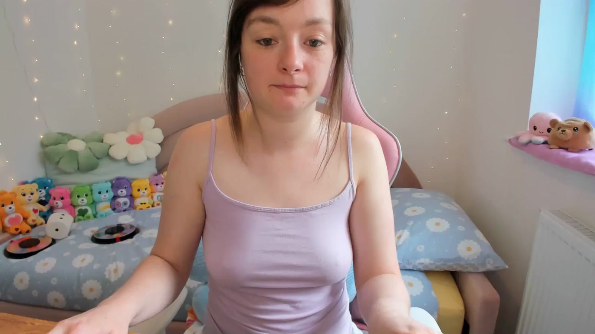 Gallery image thumbnail from JessieBear_'s myfreecams stream on, 05/21/2024, 14:24 image 18 of 20
