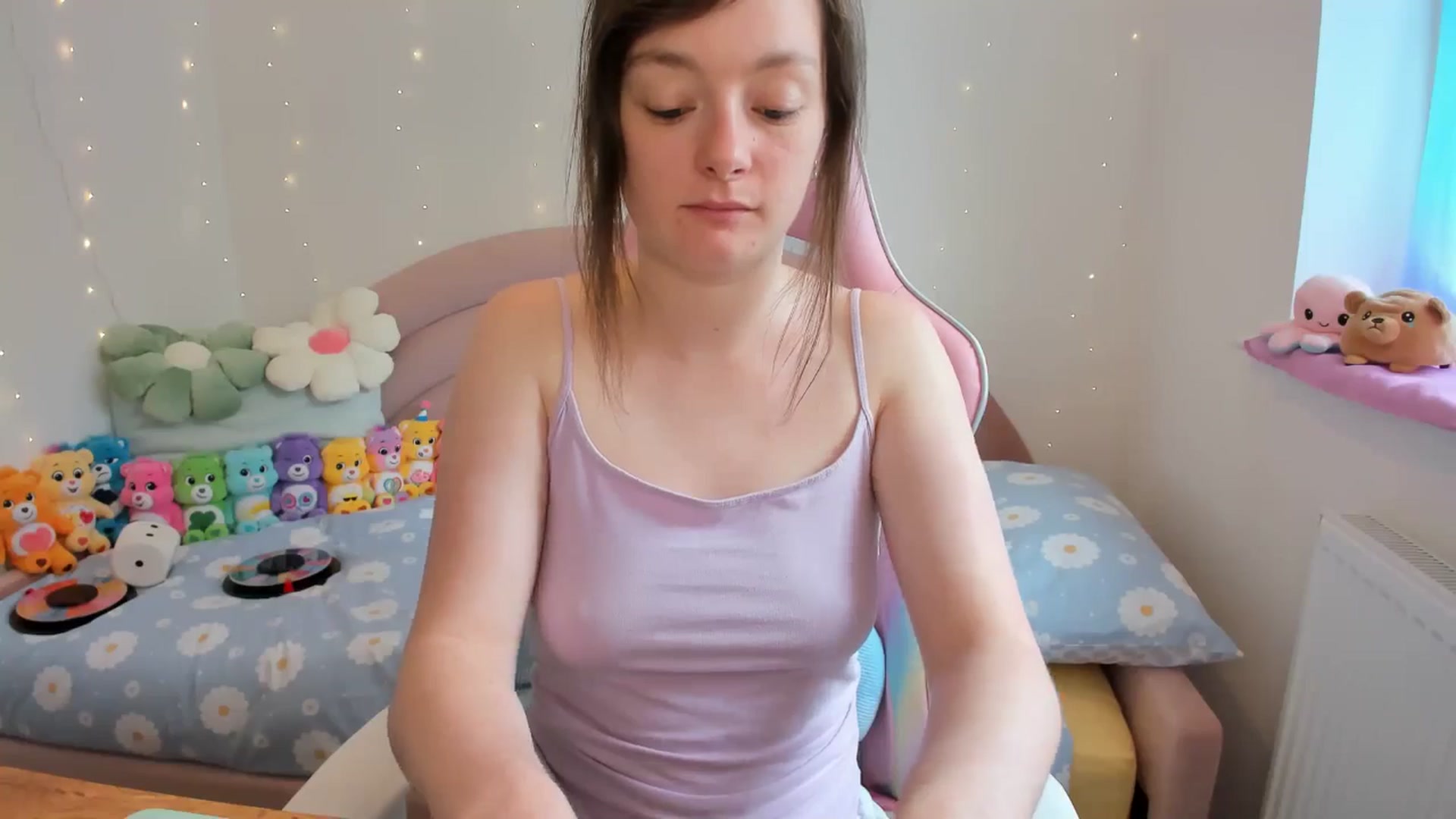 Gallery image thumbnail from JessieBear_'s myfreecams stream on, 05/21/2024, 14:24 image 4 of 20