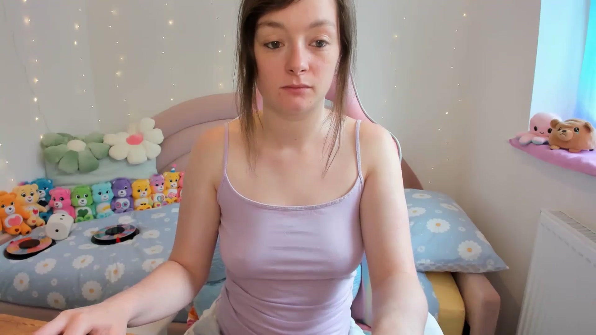Gallery image thumbnail from JessieBear_'s myfreecams stream on, 05/21/2024, 14:24 image 5 of 20