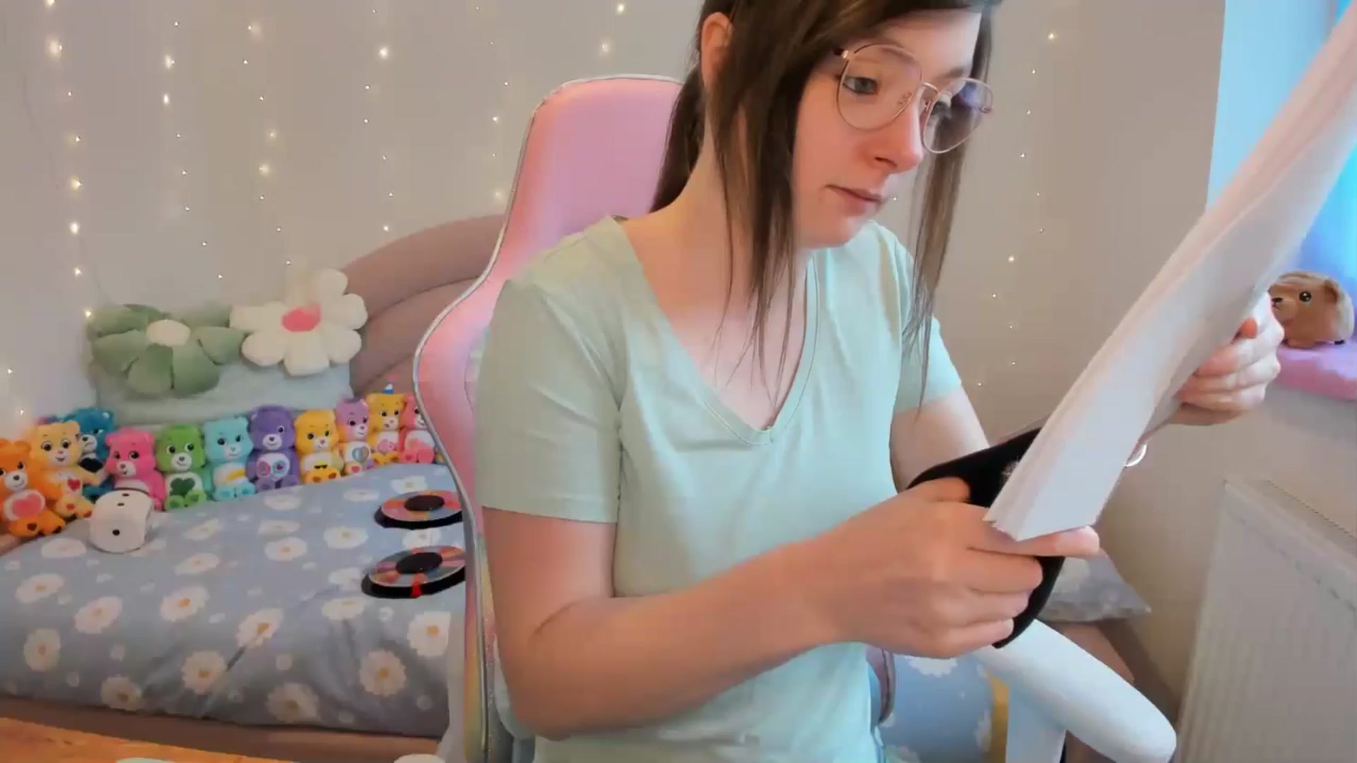 Gallery image thumbnail from JessieBear_'s myfreecams stream on, 05/23/2024, 15:32 image 7 of 20
