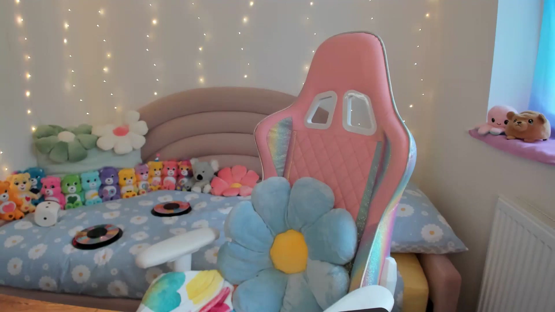 Gallery image thumbnail from JessieBear_'s myfreecams stream on, 05/23/2024, 17:00 image 20 of 20