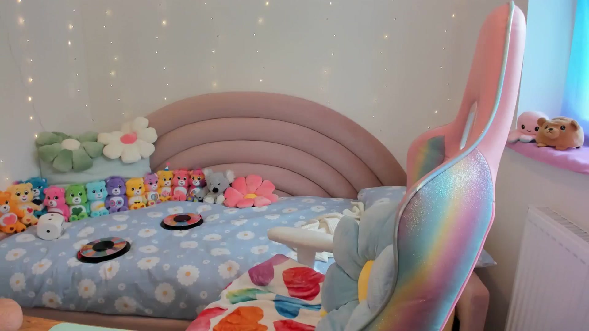 Gallery image thumbnail from JessieBear_'s myfreecams stream on, 05/24/2024, 14:55 image 20 of 20