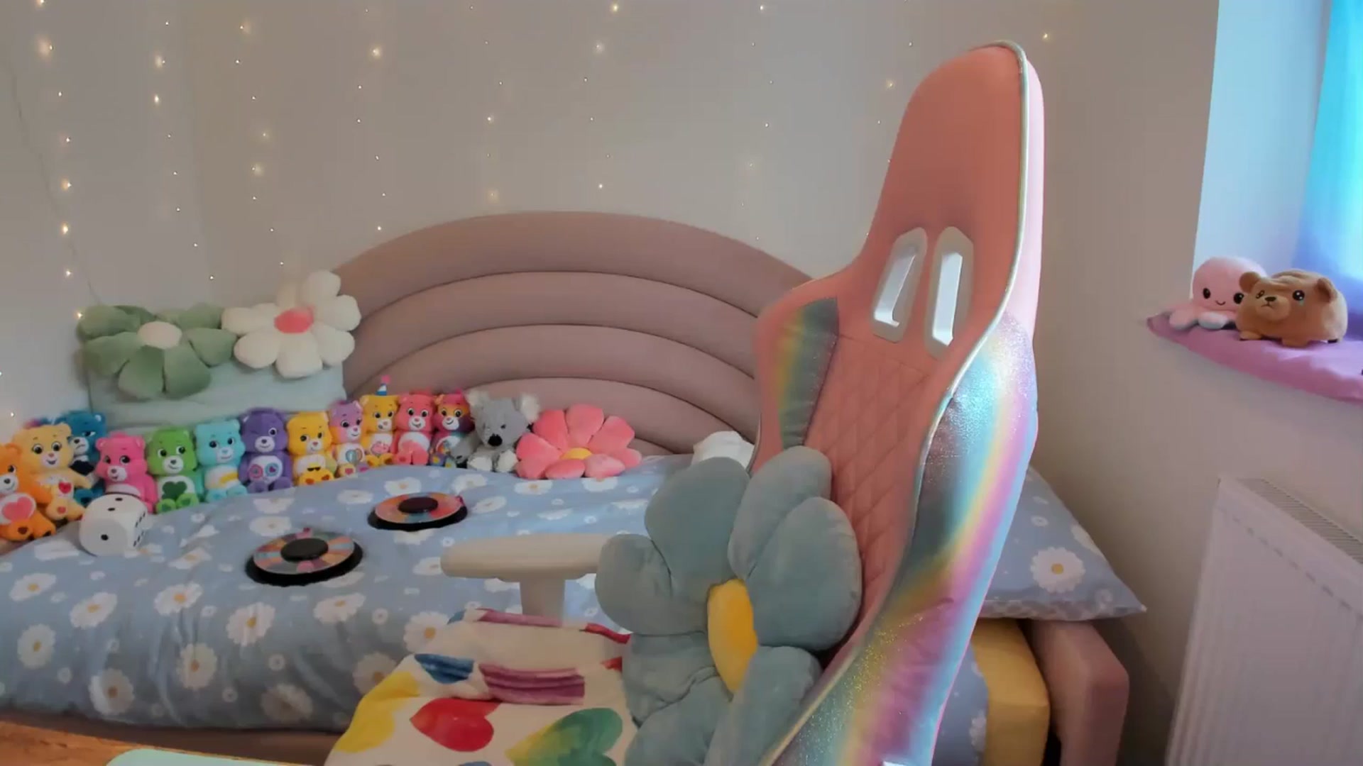 Gallery image thumbnail from JessieBear_'s myfreecams stream on, 05/28/2024, 15:56 image 8 of 20