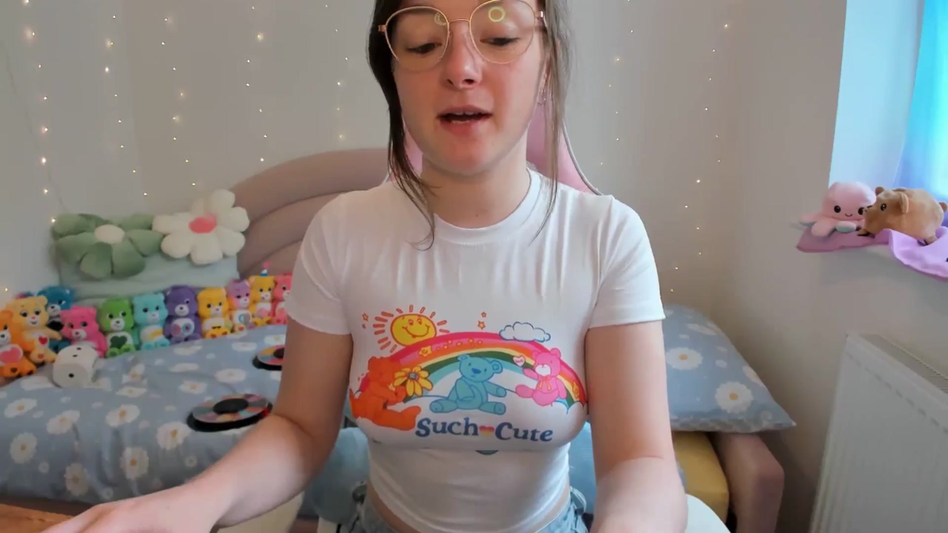 Gallery image thumbnail from JessieBear_'s myfreecams stream on, 05/31/2024, 13:42 image 17 of 20
