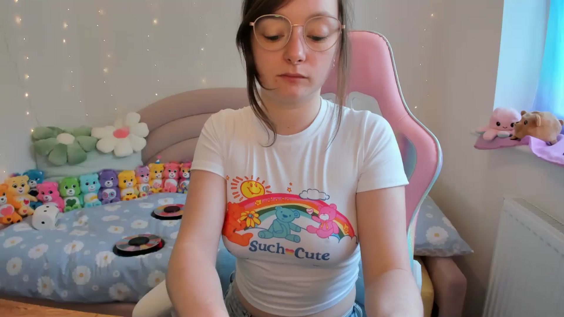 Gallery image thumbnail from JessieBear_'s myfreecams stream on, 05/31/2024, 14:40 image 19 of 20