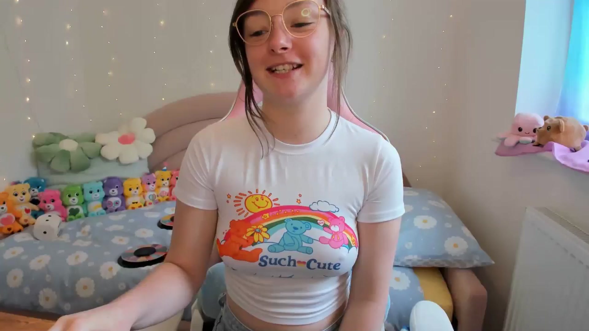 Gallery image thumbnail from JessieBear_'s myfreecams stream on, 05/31/2024, 14:40 image 1 of 20