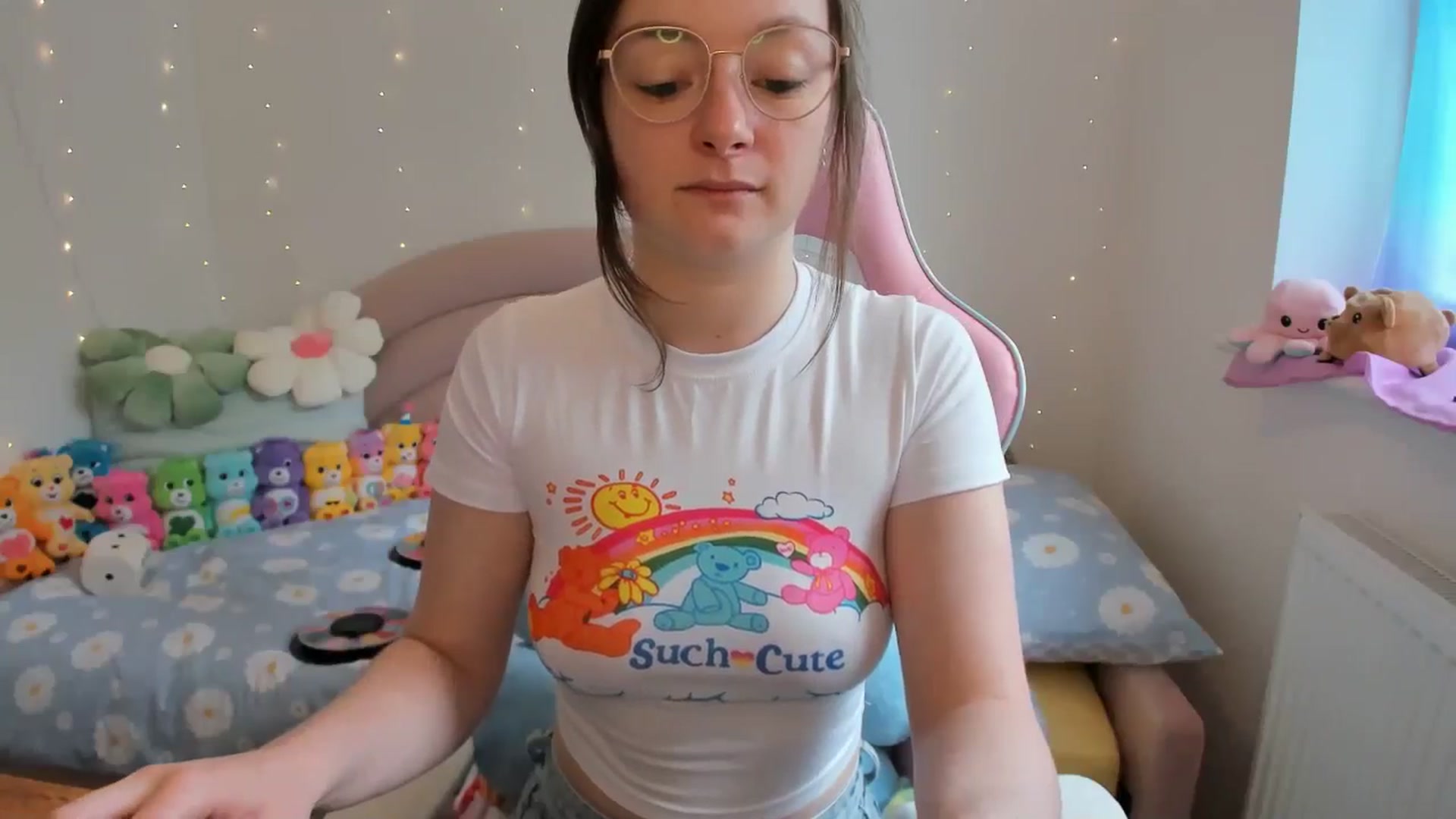 Gallery image thumbnail from JessieBear_'s myfreecams stream on, 05/31/2024, 14:40 image 5 of 20