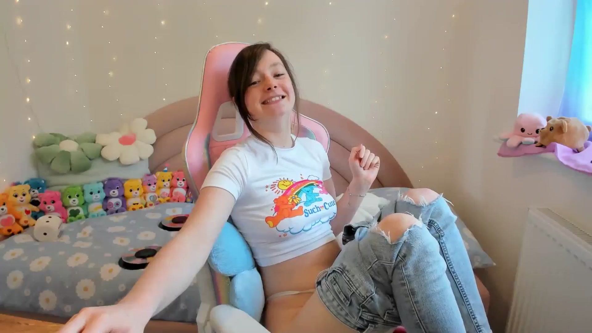 Gallery image thumbnail from JessieBear_'s myfreecams stream on, 05/31/2024, 14:58 image 19 of 20