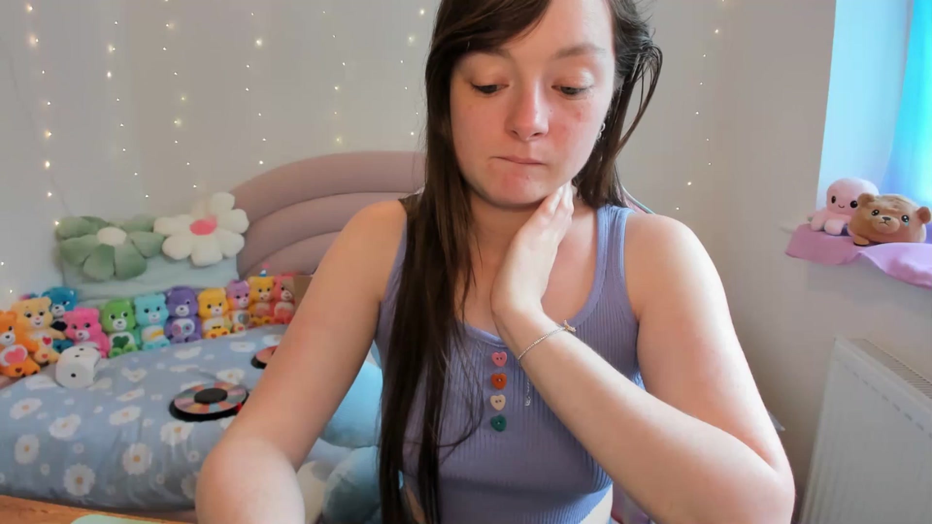 Gallery image thumbnail from JessieBear_'s myfreecams stream on, 06/04/2024, 13:39 image 19 of 20