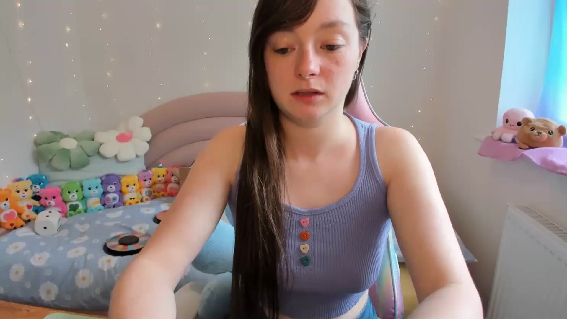 Gallery image thumbnail from JessieBear_'s myfreecams stream on, 06/04/2024, 14:09 image 6 of 20