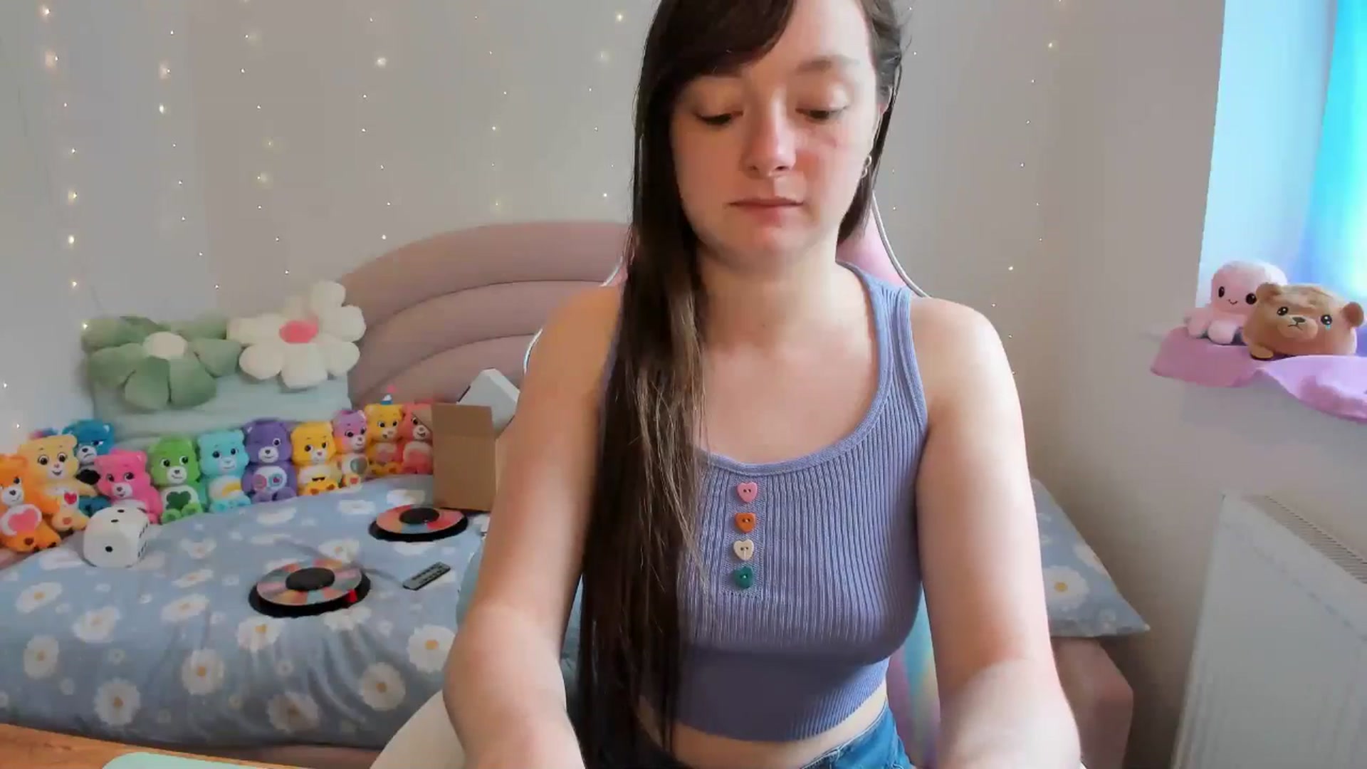 Gallery image thumbnail from JessieBear_'s myfreecams stream on, 06/04/2024, 14:09 image 4 of 20
