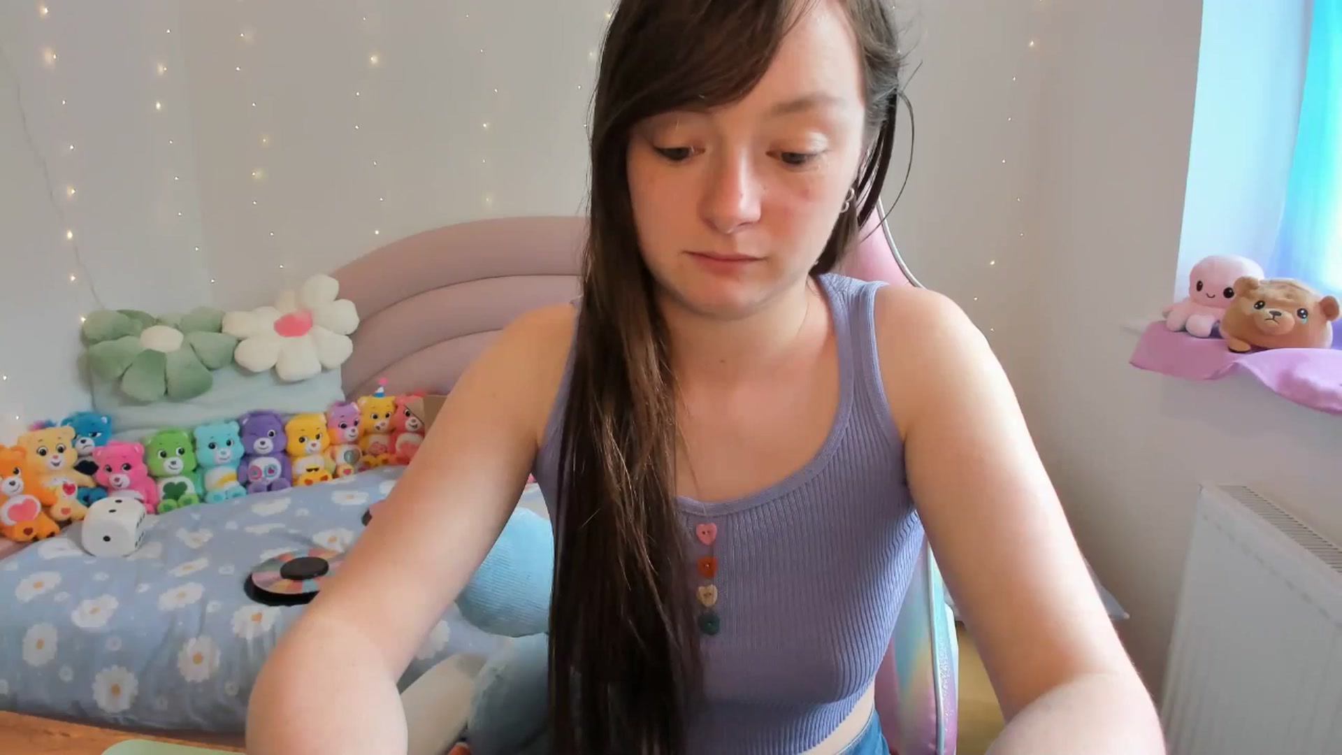 Gallery image thumbnail from JessieBear_'s myfreecams stream on, 06/04/2024, 14:09 image 16 of 20