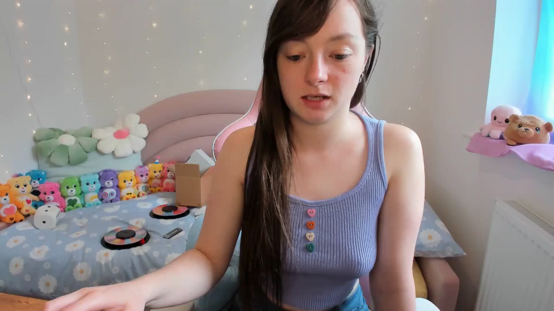 Gallery image thumbnail from JessieBear_'s myfreecams stream on, 06/04/2024, 14:09 image 12 of 20