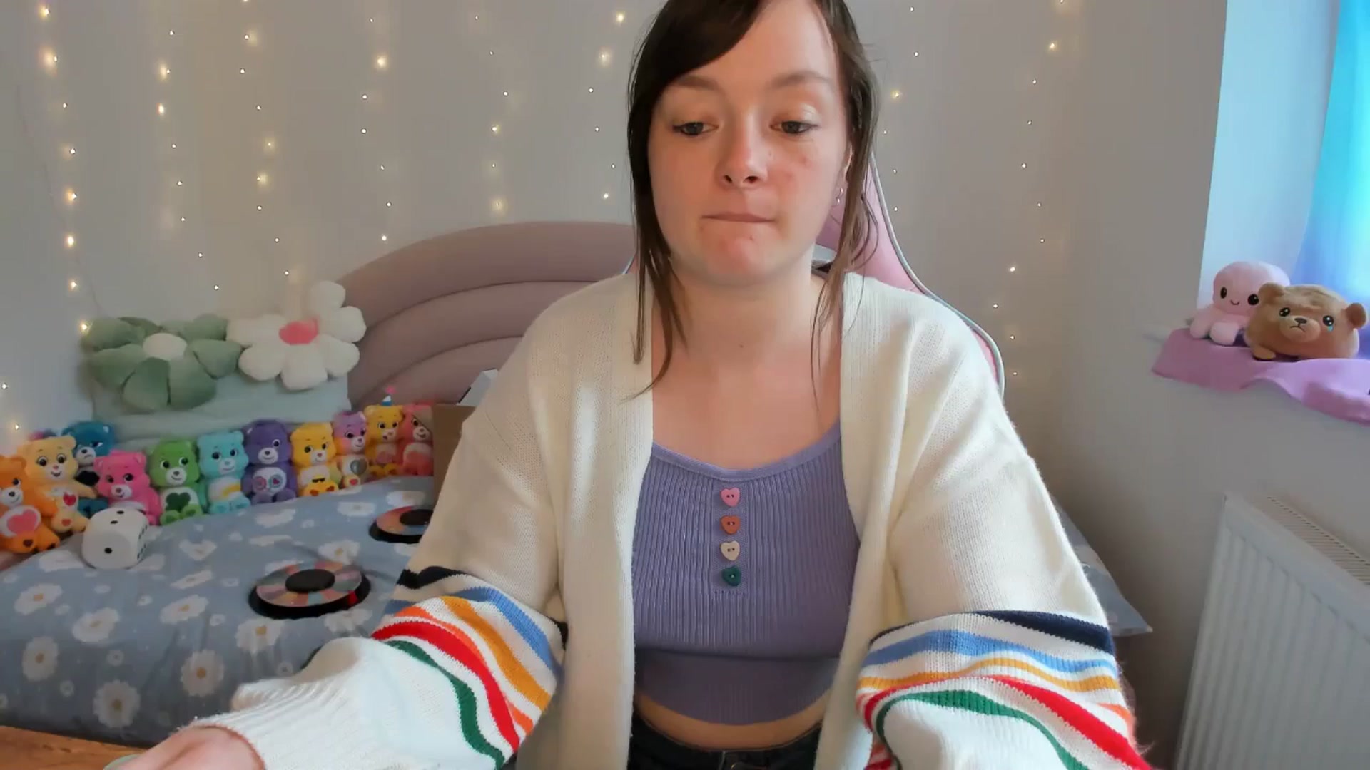 Gallery image thumbnail from JessieBear_'s myfreecams stream on, 06/04/2024, 14:43 image 20 of 20
